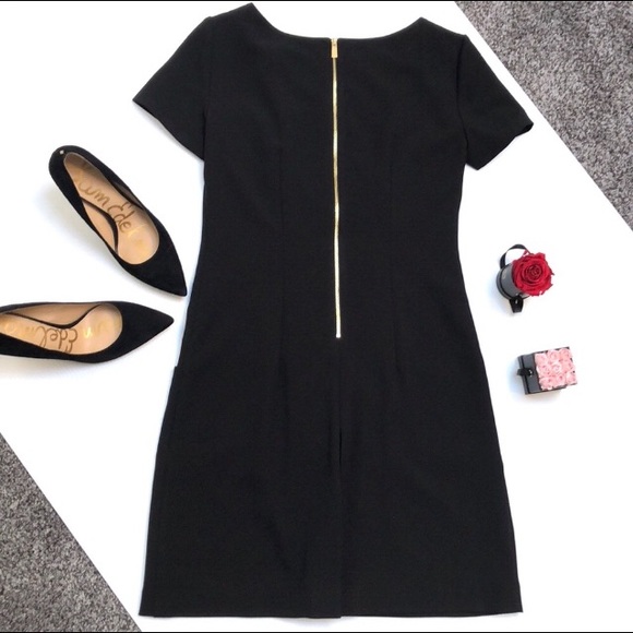 Like New! Vince Camuto Short Sleeve Sheath Dress - Picture 2 of 5